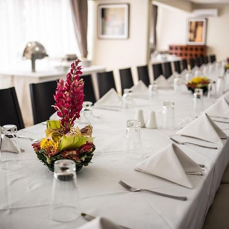New Brookfields Hotel Freetown Extérieur photo