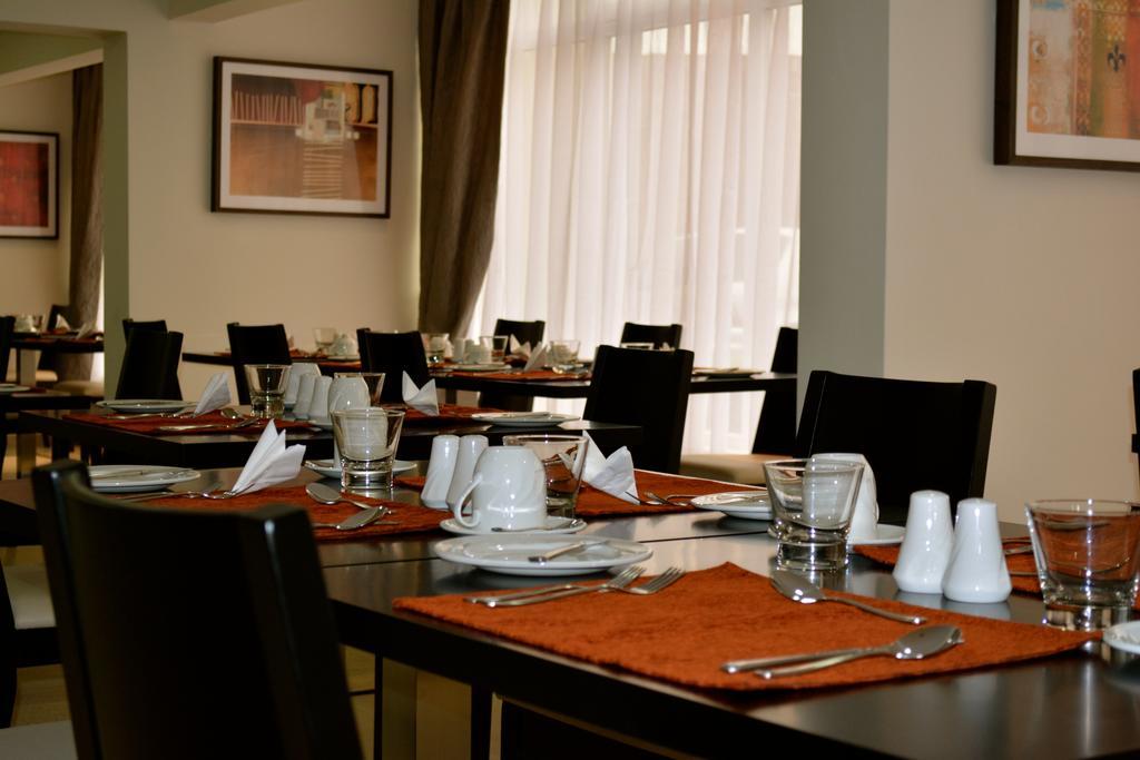 New Brookfields Hotel Freetown Extérieur photo