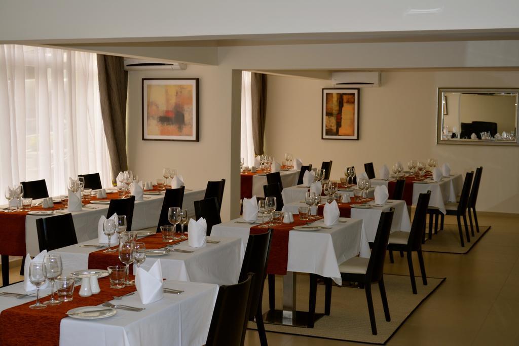 New Brookfields Hotel Freetown Extérieur photo