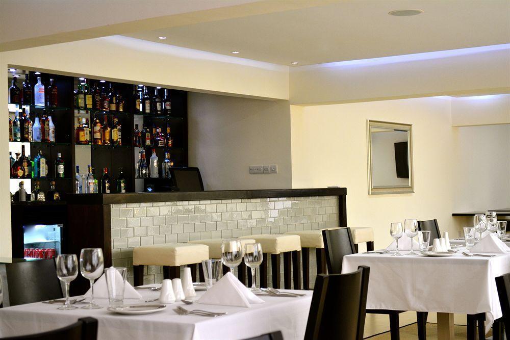 New Brookfields Hotel Freetown Extérieur photo