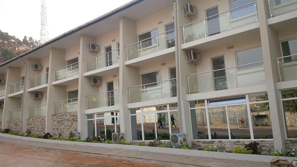 New Brookfields Hotel Freetown Extérieur photo