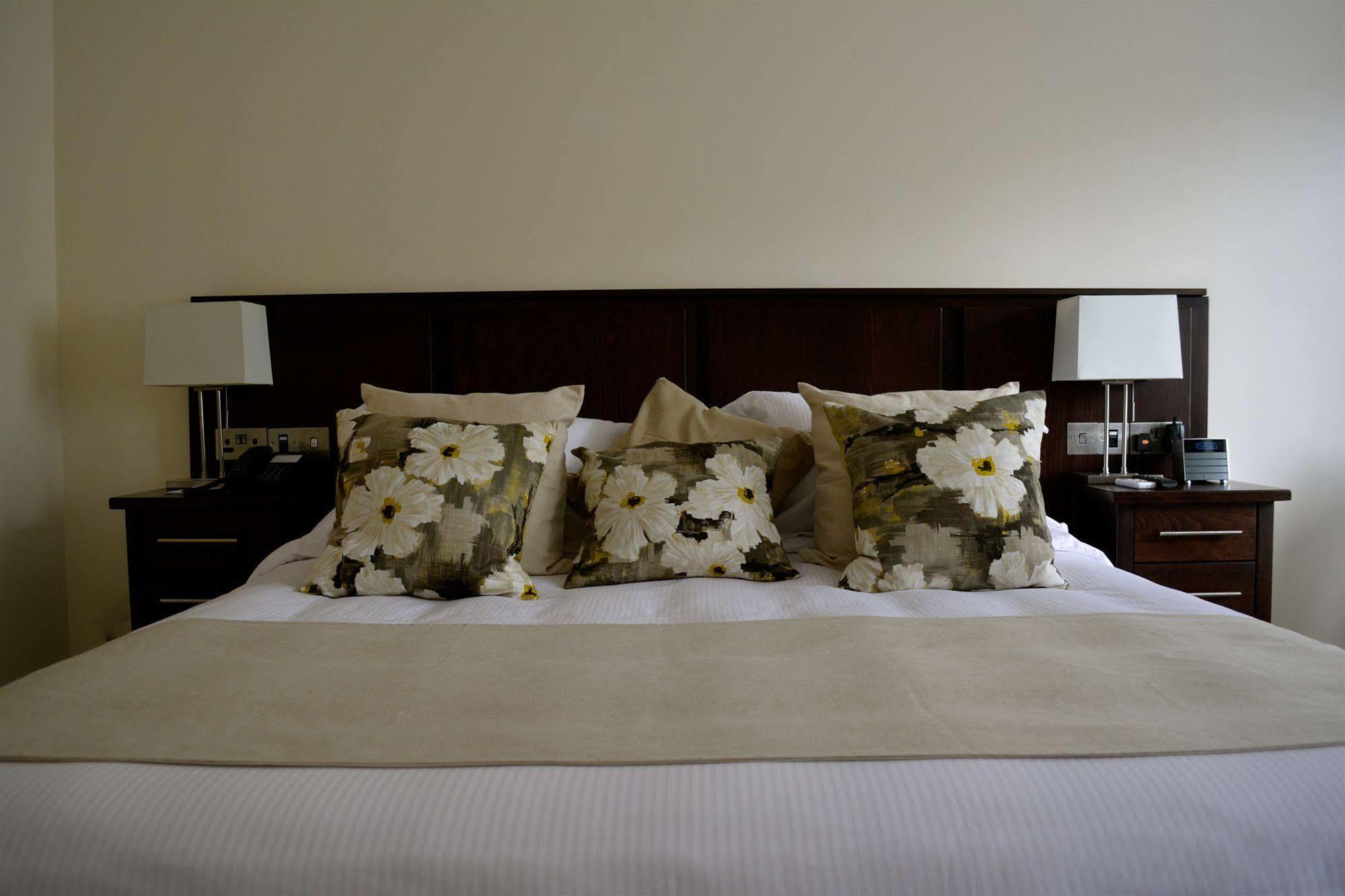 New Brookfields Hotel Freetown Extérieur photo