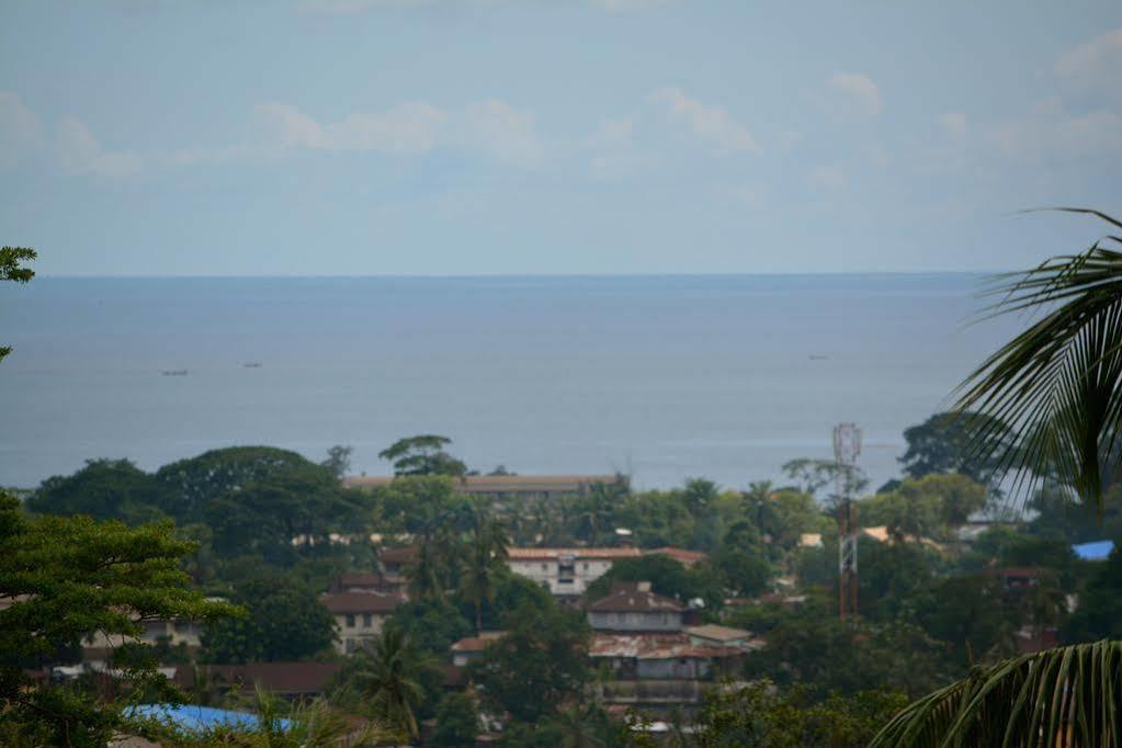 New Brookfields Hotel Freetown Extérieur photo